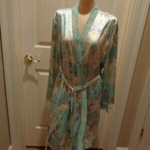Apt. 9 robe in easy care satiny polyester with sheer features plus tie and belt.